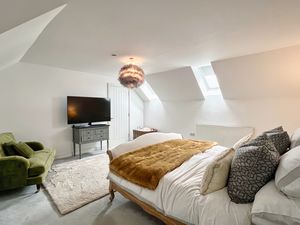 Photo 12- click for photo gallery